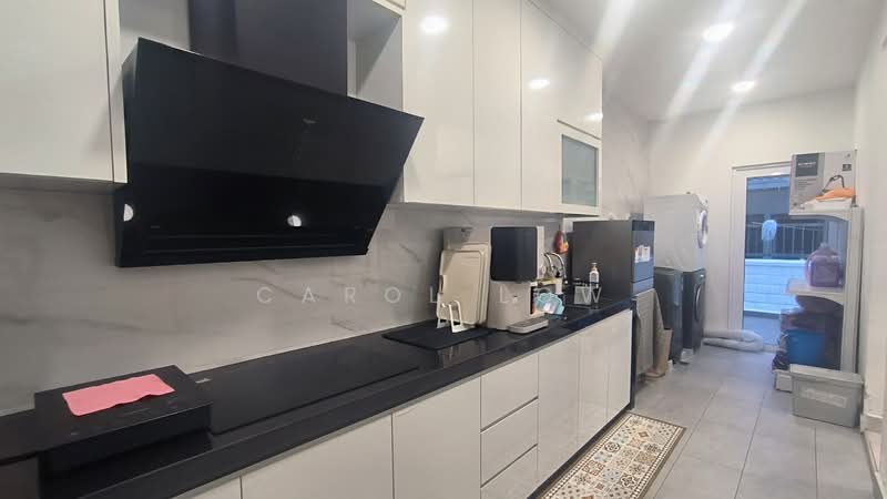 Rumah Kluster untuk Dijual di Austin Heights (Tebrau) - Carol Low - Kitchen - PropertyGuru.com.my