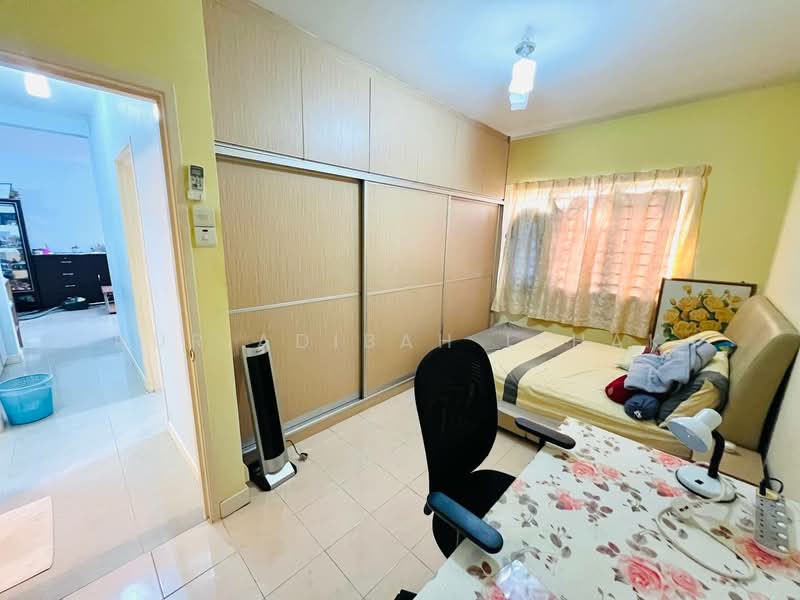 Condominium for Sale at Bayu Tasik 2 - Nur Adibah Ishak - Bedroom - PropertyGuru.com.my
