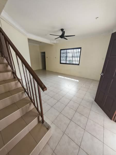 Rumah Teres 2 Tingkat untuk Dijual di Saleng (Senai) - Daniel Yong - Living Room - PropertyGuru.com.my