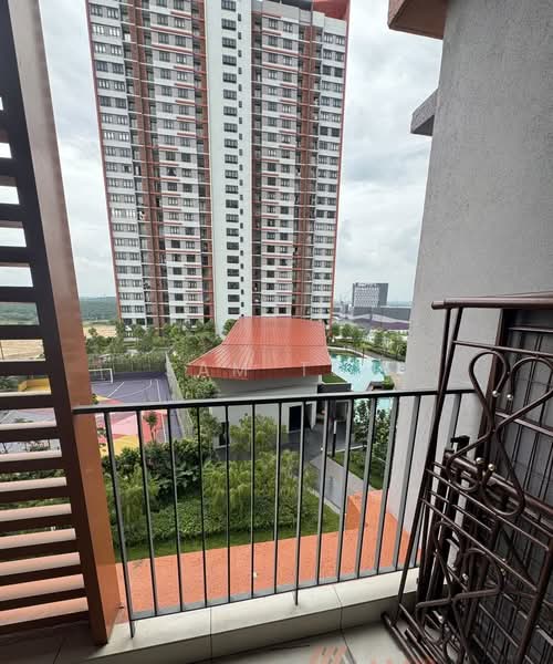 Servis Apartment untuk Disewa di The Amber Residence @ TwentyFive.7 - Sam Teh - Balcony - PropertyGuru.com.my