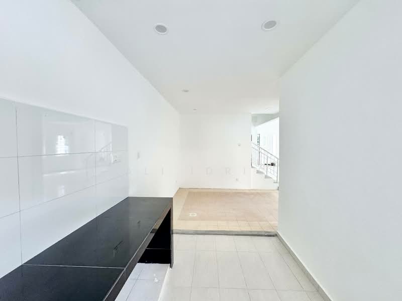 Townhouse for Sale in Seksyen 7 (Shah Alam) - Ali Idris - Interior - PropertyGuru.com.my