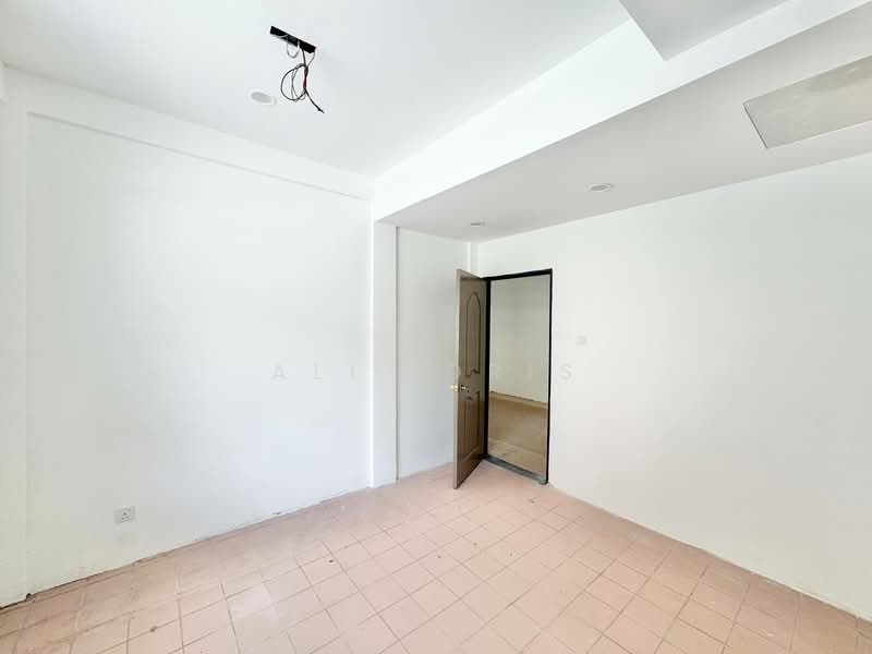 Townhouse for Sale in Seksyen 7 (Shah Alam) - Ali Idris - Interior - PropertyGuru.com.my