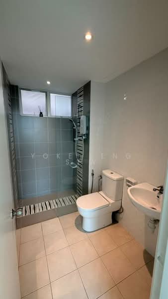 Condominium for Rent at The Zest @ Kinrara 9 - Yoke Leng Sew - Bathroom - PropertyGuru.com.my