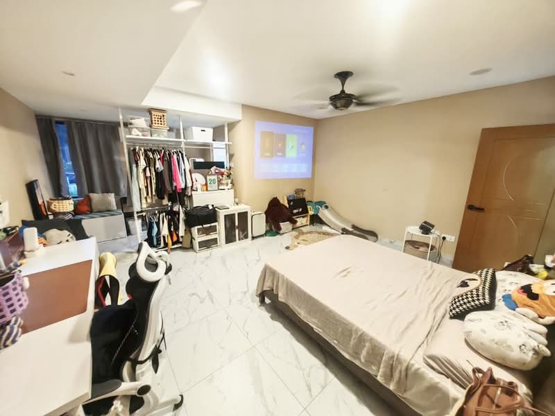 Rumah Teres 2 Tingkat untuk Dijual di Taman Mount Austin (Tebrau) - Yik Tat - PropertyGuru.com.my