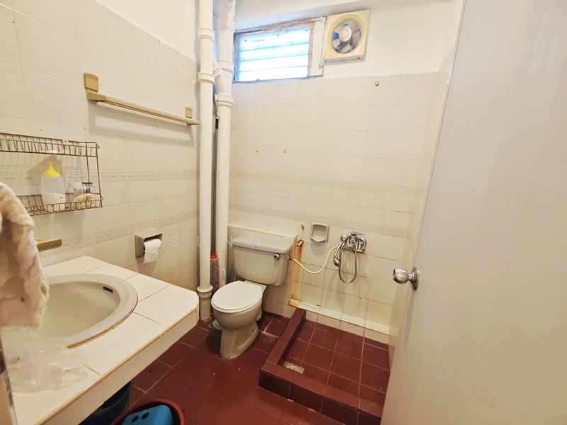 Pangsapuri untuk Dijual di Heritage Apartments - Sunny Lai - Bathroom - PropertyGuru.com.my