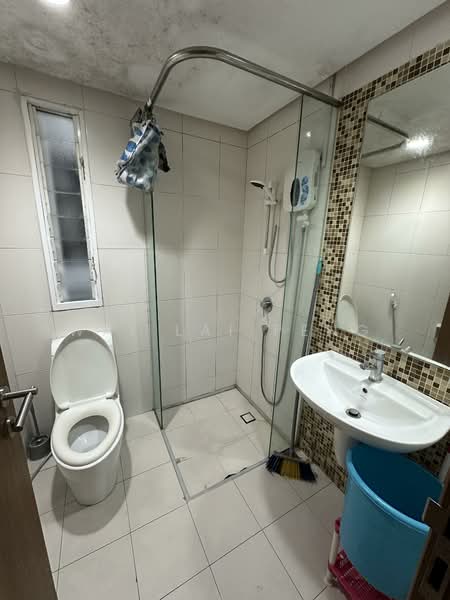 Servis Apartment untuk Dijual di Titiwangsa Sentral - Wai Lai Peng - Bathroom - PropertyGuru.com.my