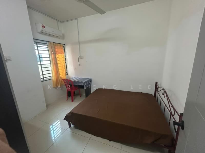 2-storey Terraced House for Rent in Ipoh (Perak) - Kar Long Lee - Bedroom - PropertyGuru.com.my