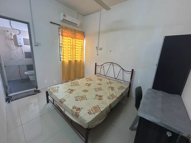 2-storey Terraced House for Rent in Ipoh (Perak) - Kar Long Lee - Bedroom - PropertyGuru.com.my