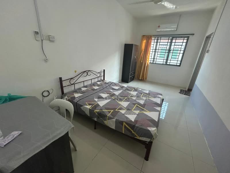 2-storey Terraced House for Rent in Ipoh (Perak) - Kar Long Lee - Bedroom - PropertyGuru.com.my
