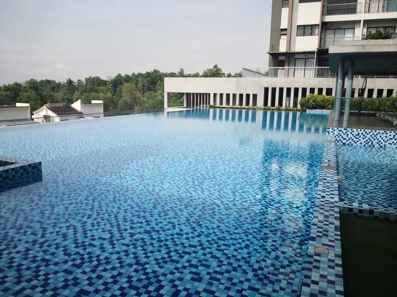 Condominium for Sale at Residensi Bukit Palma 2 (Palm Hill Residence 2) - Florence You - Pool - PropertyGuru.com.my
