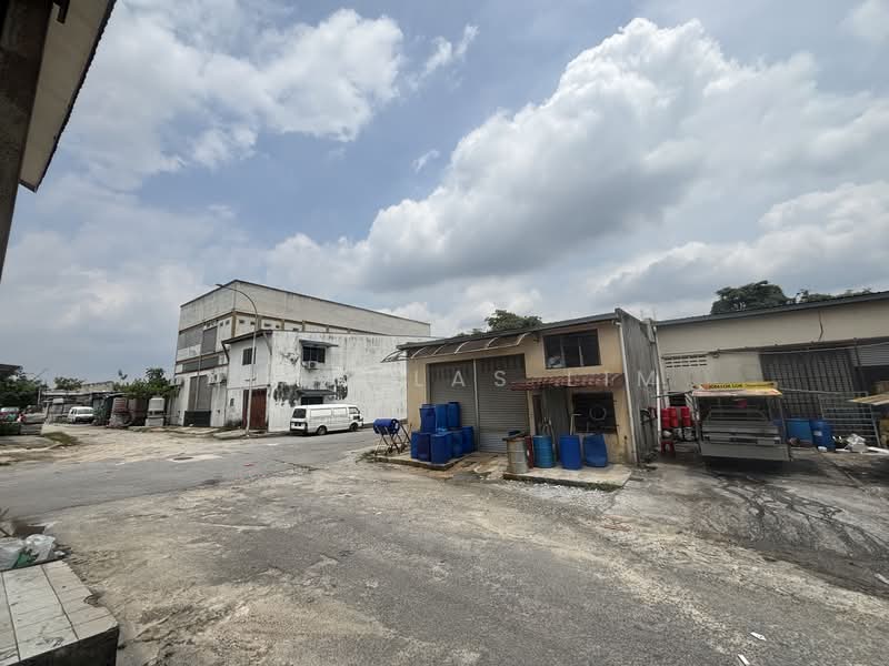 Terrace Factory for Sale in Seksyen U5 (Shah Alam) - Nicholas Lim - PropertyGuru.com.my