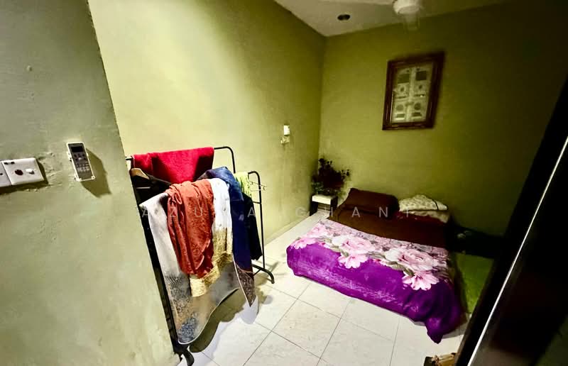 Rumah Berkembar untuk Dijual di Sungai Jawi (Penang) - Azura Ghani - Bedroom - PropertyGuru.com.my