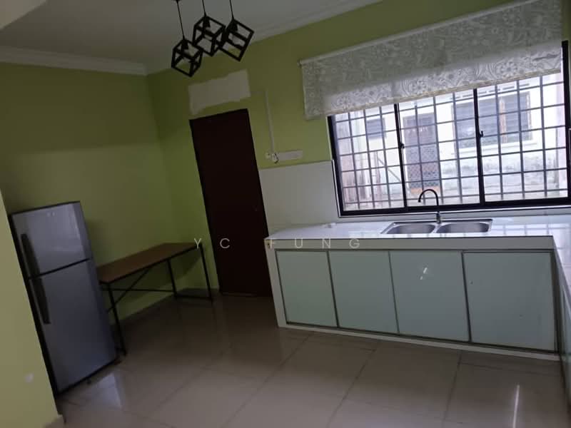 Rumah Teres 2 Tingkat untuk Disewa di Taman Scientex Pasir Gudang (Pasir Gudang) - YC Fung - Kitchen - PropertyGuru.com.my