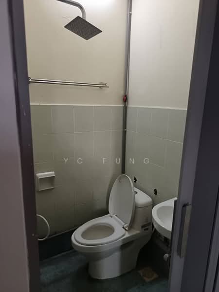 Rumah Teres 2 Tingkat untuk Disewa di Taman Scientex Pasir Gudang (Pasir Gudang) - YC Fung - Bathroom - PropertyGuru.com.my