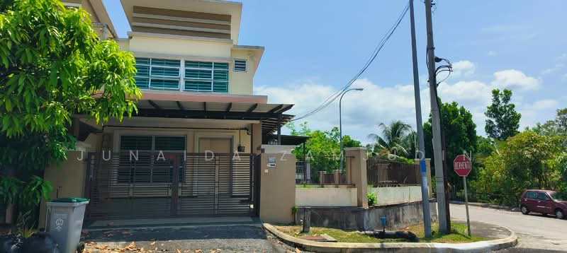 Rumah Teres 2-Tingkat untuk Dijual di Bandar Warisan Puteri (Ampangan) - Junaida Zamjudin - Exterior - PropertyGuru.com.my