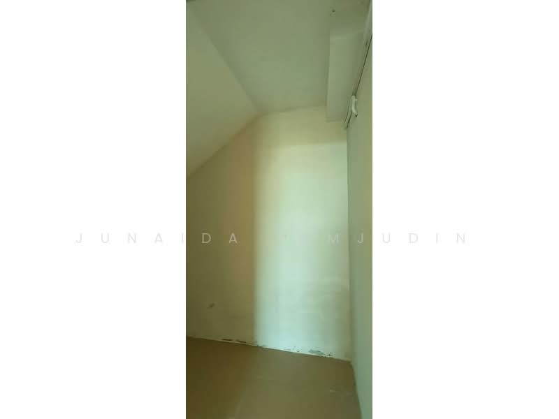 Rumah Teres 2-Tingkat untuk Dijual di Bandar Warisan Puteri (Ampangan) - Junaida Zamjudin - Interior - PropertyGuru.com.my