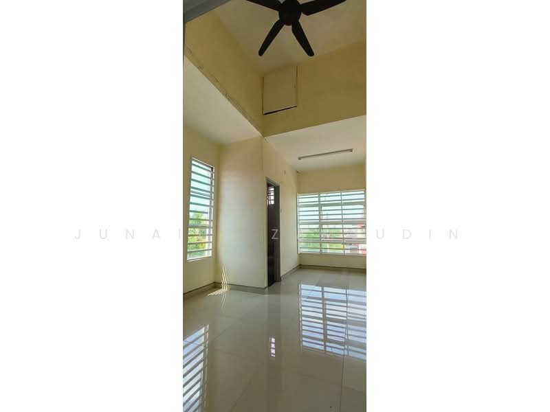 Rumah Teres 2-Tingkat untuk Dijual di Bandar Warisan Puteri (Ampangan) - Junaida Zamjudin - PropertyGuru.com.my