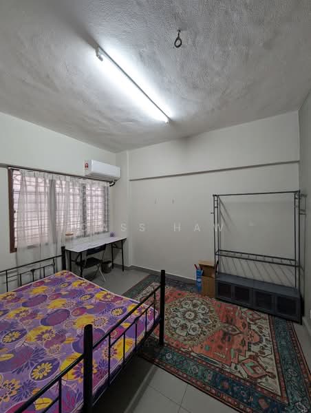 Rumah Flat untuk Disewa di Taman Connaught Flat (High Rise) - Cass Haw - Bedroom - PropertyGuru.com.my