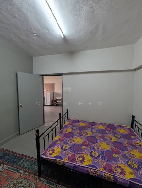 Rumah Flat untuk Disewa di Taman Connaught Flat (High Rise) - Cass Haw - Bedroom - PropertyGuru.com.my