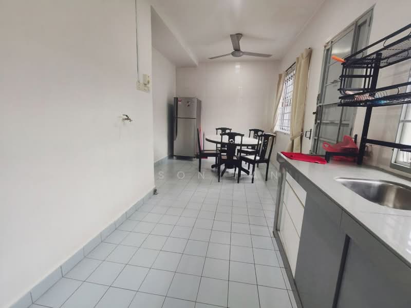 1-storey Terraced House for Rent in Skudai (Johor) - Jason Tan - Kitchen - PropertyGuru.com.my