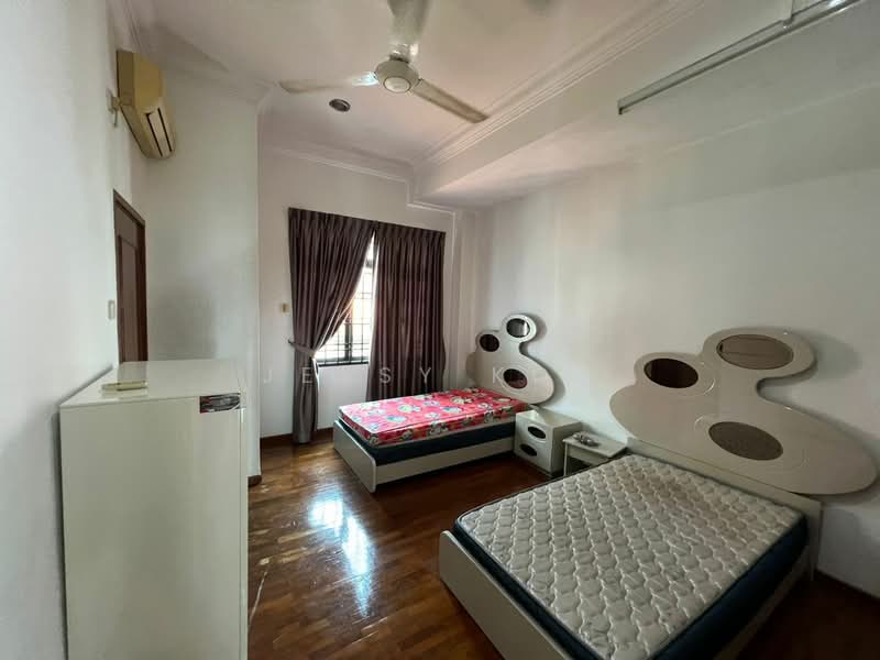 Rumah Teres 2 Tingkat untuk Disewa di Taman Sutera Utama (Skudai) - Jessy Koh - Bedroom - PropertyGuru.com.my