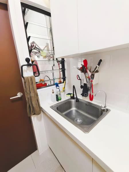 Kondominium untuk Disewa di The Greens (Residensi Hijauan) @ Subang West - Maple Kok - Kitchen - PropertyGuru.com.my