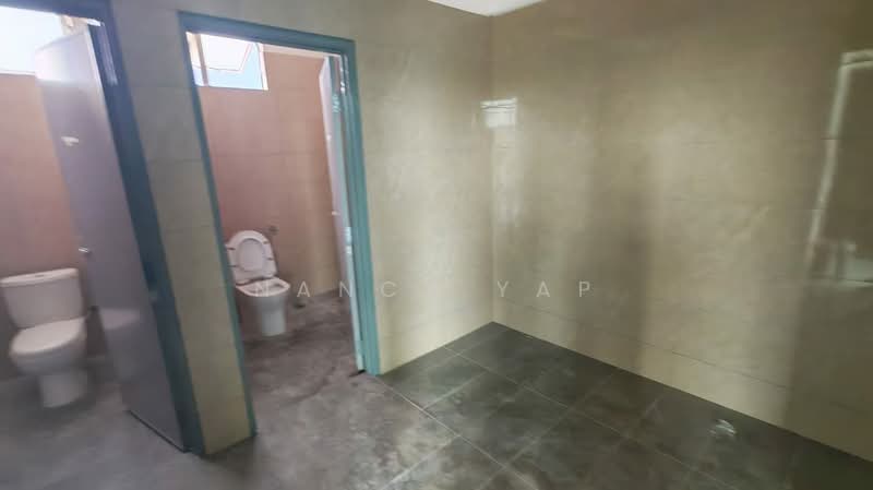 Shop / Office for Rent in Kampung Baru Subang (Sungai Buloh) - Nancy Yap - Bathroom - PropertyGuru.com.my