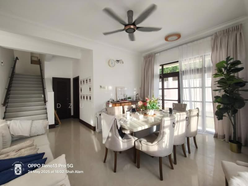 Rumah Banglo untuk Dijual di Bukit Jelutong (Shah Alam) - Adzura Zamedin - Dining Room - PropertyGuru.com.my