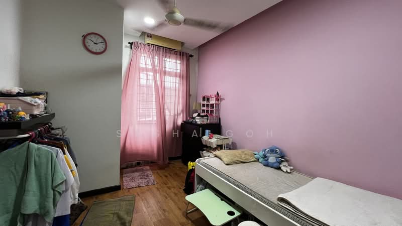 2-storey Terraced House for Sale in Bandar Putra Permai (Seri Kembangan) - Sasha Goh - Bedroom - PropertyGuru.com.my