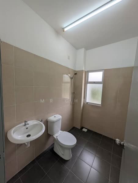 Rumah Teres 2 Tingkat untuk Dijual di Bandar Meru Raya (Ipoh) - Mr Chee - Bathroom - PropertyGuru.com.my