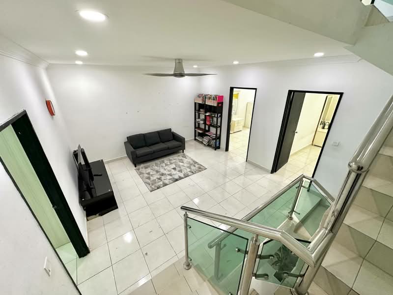 3-storey Terraced House for Sale in Kajang (Selangor) - Mahirah . - Living Room - PropertyGuru.com.my