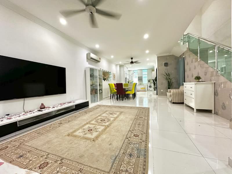 3-storey Terraced House for Sale in Kajang (Selangor) - Mahirah . - Living Room - PropertyGuru.com.my