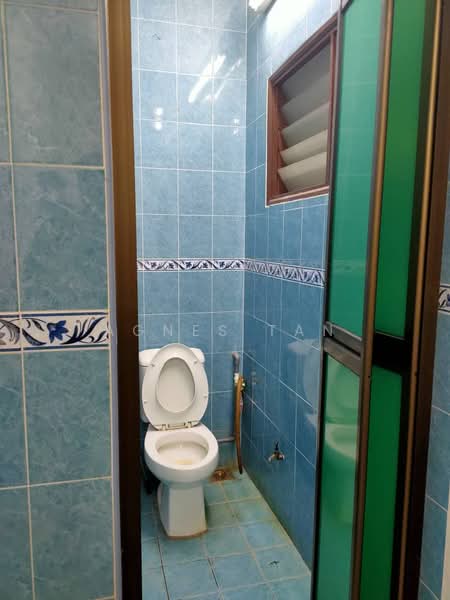 Rumah Teres 1 Tingkat untuk Disewa di Jalan Klang Lama (Old Klang Road) (Kuala Lumpur) - Agnes Tan - Bathroom - PropertyGuru.com.my