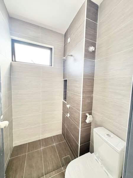 2-storey Terraced House for Sale in Johor Bahru (Johor) - Nelson Tan Poh Kiong - Bathroom - PropertyGuru.com.my