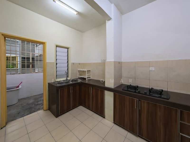 Kondominium untuk Dijual di Kristal Heights - Fazri Omar - Kitchen - PropertyGuru.com.my