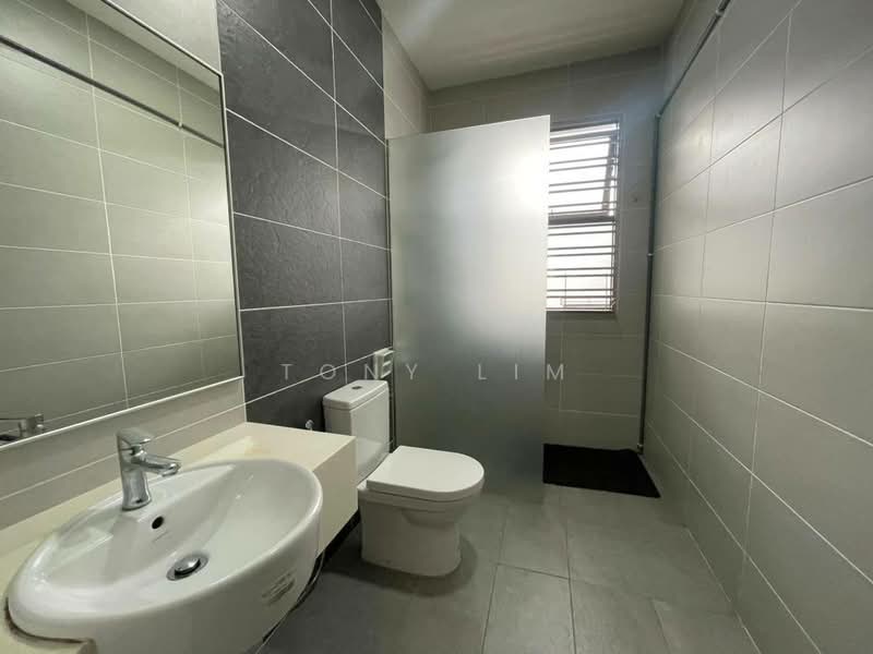 2-storey Terraced House for Rent in Austin (Johor Bahru) - Tony Lim - Bathroom - PropertyGuru.com.my