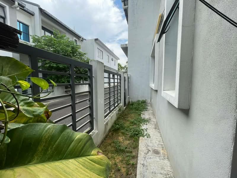 2-storey Terraced House for Rent in Austin (Johor Bahru) - Tony Lim - Exterior - PropertyGuru.com.my