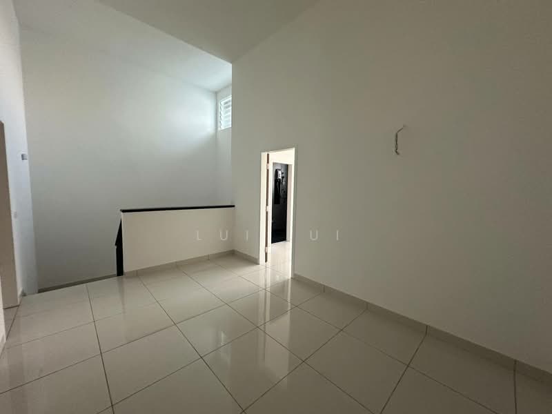 2-storey Terraced House for Rent in Johor Bahru (Johor) - Lui Lui - Upstairs - PropertyGuru.com.my