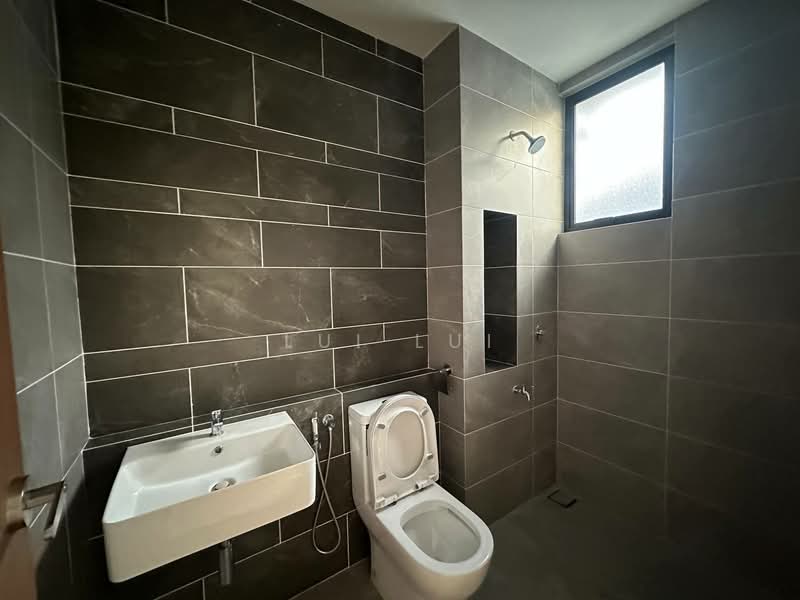2-storey Terraced House for Rent in Johor Bahru (Johor) - Lui Lui - Bathroom - PropertyGuru.com.my