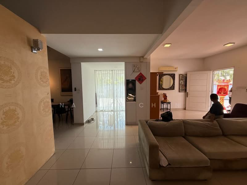 Cluster House for Sale in Taman Gaya (Ulu Tiram) - Nathan Chan - Living Room - PropertyGuru.com.my