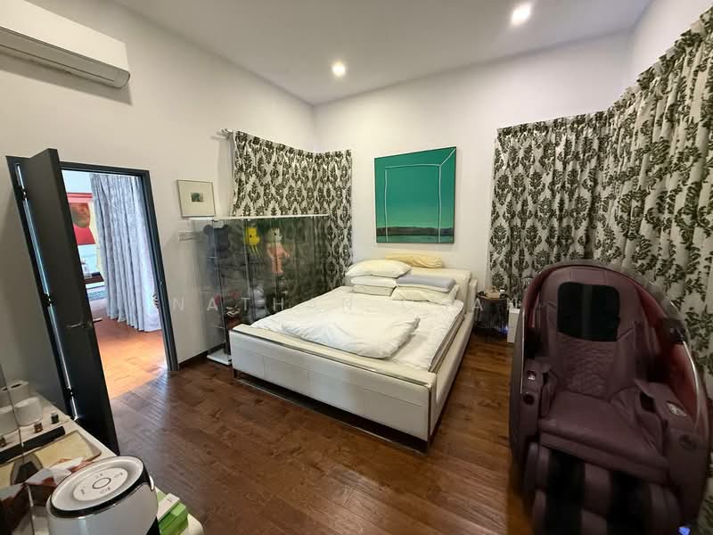 Cluster House for Sale in Taman Gaya (Ulu Tiram) - Nathan Chan - Bedroom - PropertyGuru.com.my