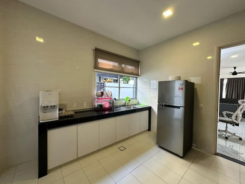 Cluster House for Rent in Taman Ekoflora (Johor Bahru) - Jessy Koh - Kitchen - PropertyGuru.com.my