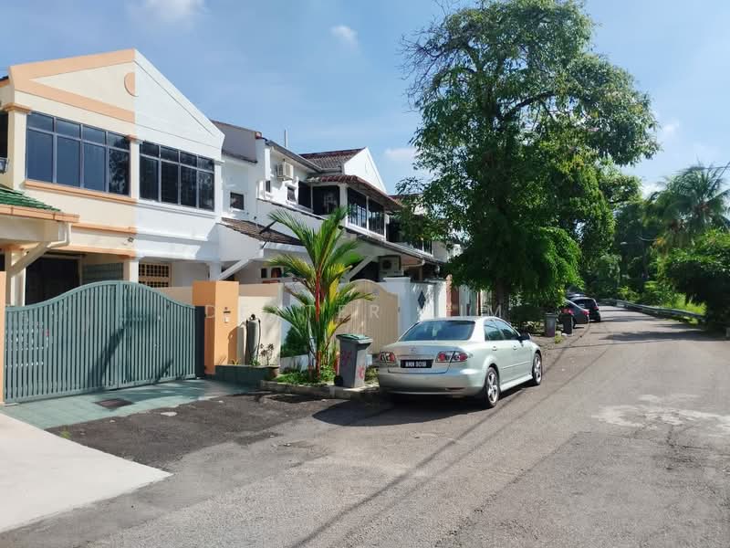 Rumah Teres 2 Tingkat untuk Disewa di Johor Bahru (Johor) - Dexter Lim - Exterior - PropertyGuru.com.my