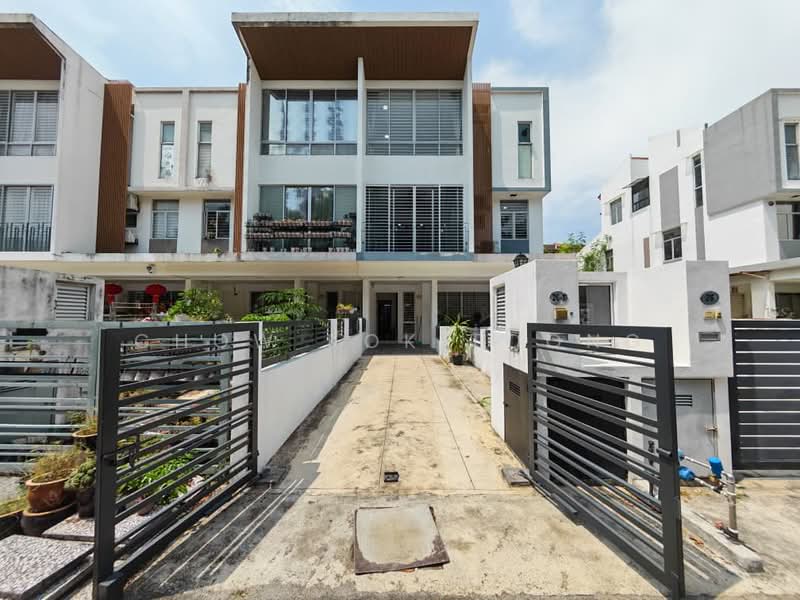 Rumah Bandar untuk Dijual di Puchong (Selangor) - Chow Kok Toong - Exterior - PropertyGuru.com.my