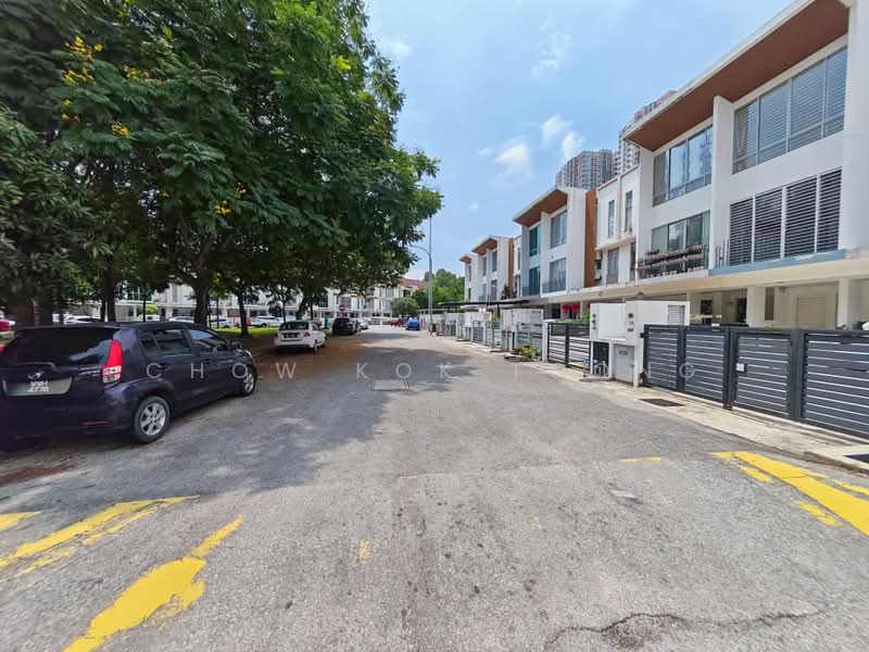 Rumah Bandar untuk Dijual di Puchong (Selangor) - Chow Kok Toong - Exterior - PropertyGuru.com.my