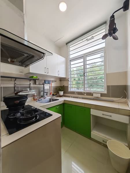 Rumah Bandar untuk Dijual di Puchong (Selangor) - Chow Kok Toong - Kitchen - PropertyGuru.com.my