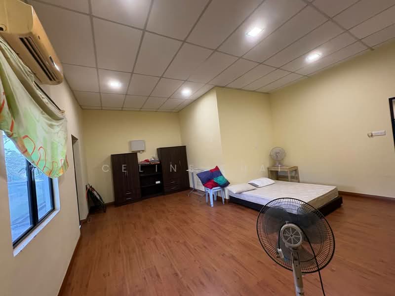 Shop / Office for Rent in Yong Peng (Johor) - Celine Chai - Bedroom - PropertyGuru.com.my
