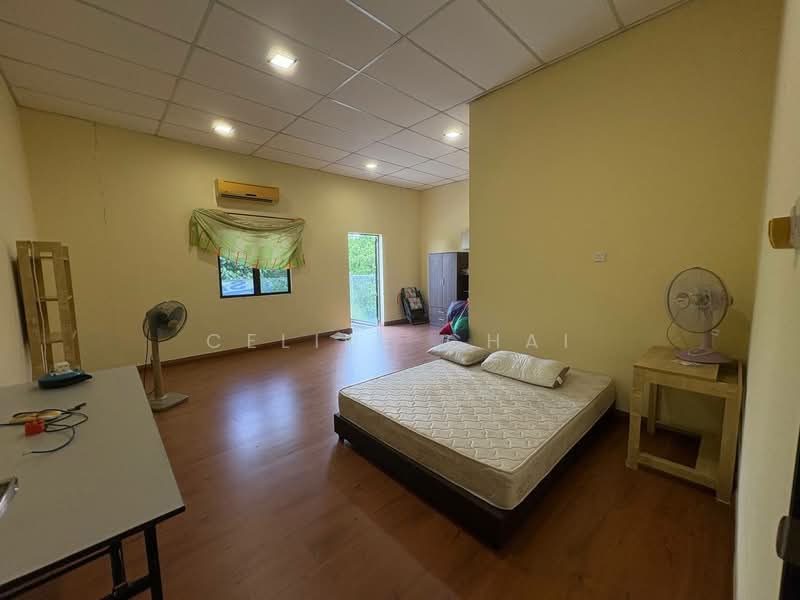 Shop / Office for Rent in Yong Peng (Johor) - Celine Chai - Bedroom - PropertyGuru.com.my