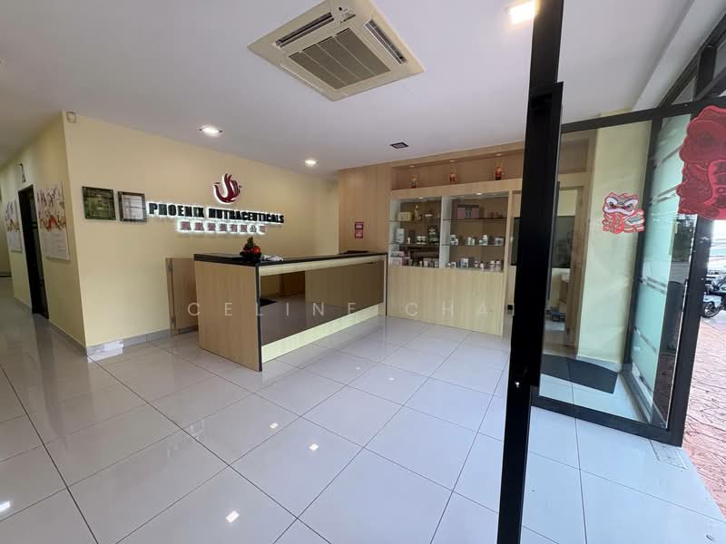 Shop / Office for Rent in Yong Peng (Johor) - Celine Chai - Entrance - PropertyGuru.com.my
