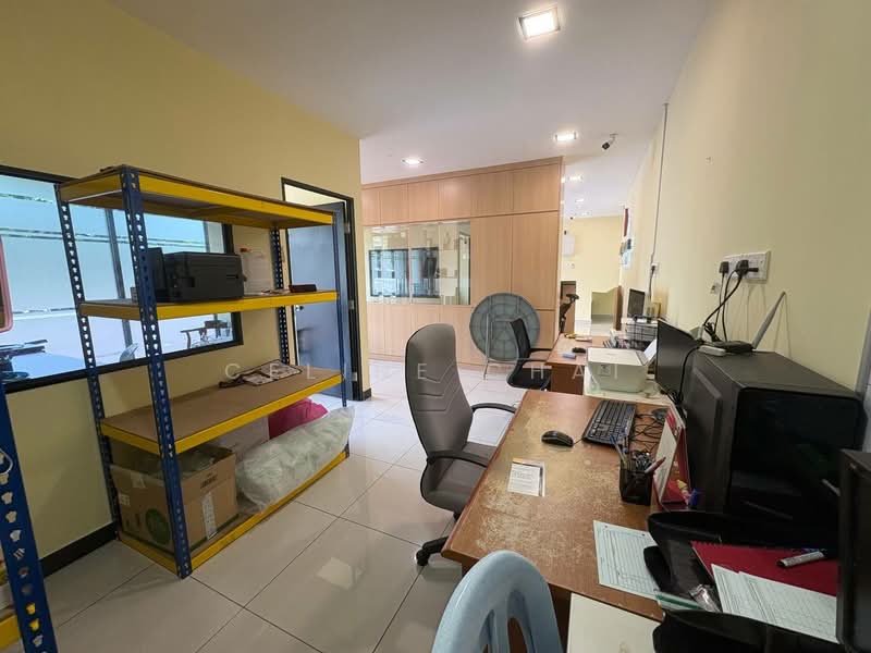 Shop / Office for Rent in Yong Peng (Johor) - Celine Chai - Interior - PropertyGuru.com.my